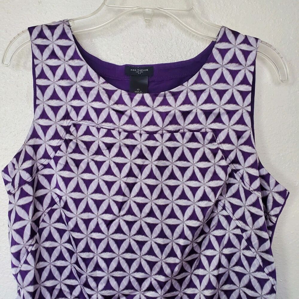 Ann Taylor Sleeveless Top Geometric Design, Purple Satin Womens Size XS - Picture 2 of 13